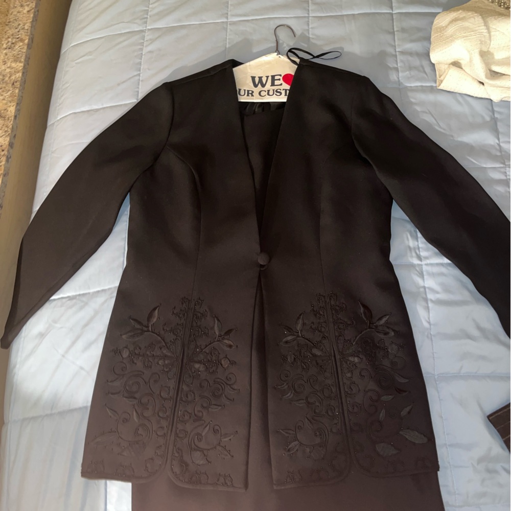 Elegant Black Embroidered Women's Coat